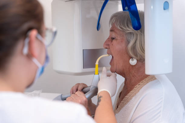 Best Emergency Dental Services for Seniors in Holstein, IA